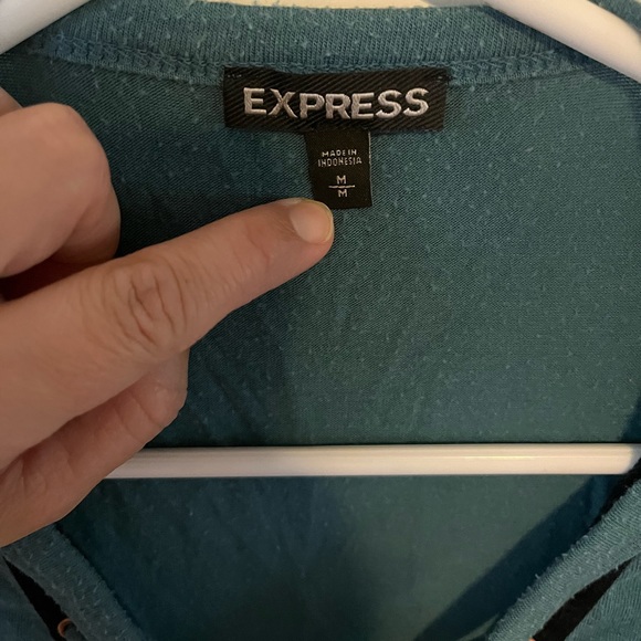 Express Turquoise t-shirt criss cross low cut - Picture 2 of 3